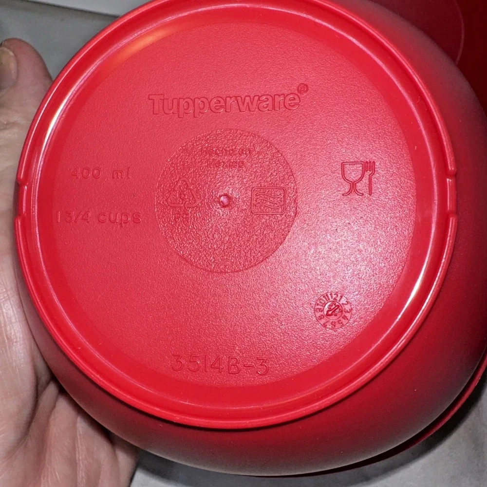 Tupperware Set of Four  Legacy Pinch Cereal Bowls Red 1 3/4 cups New
